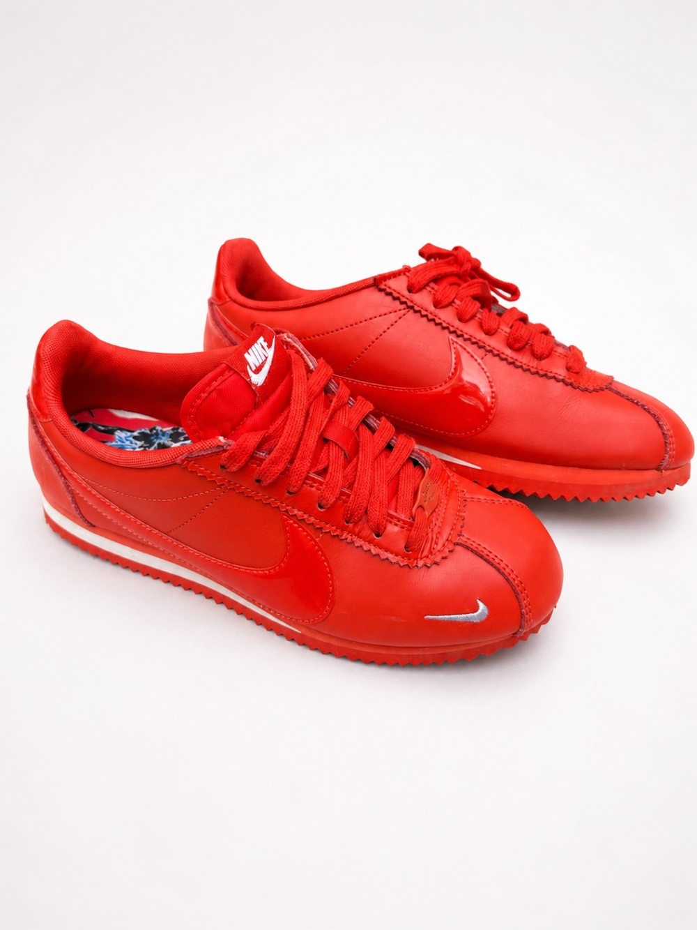 Nike Classic Cortez Leather SE Team Orange Sneakers Women’s US 8